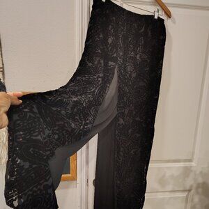 Ronni Nicole velvet over Lace Dressy XL Wide Leg Pants.